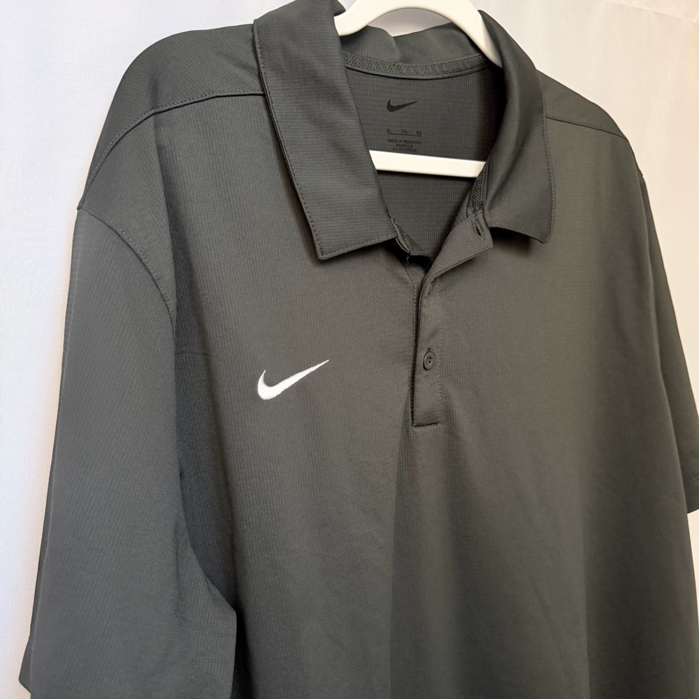 Nike Men's Dark Gray/Black Polo Shirt,  XL - Picture 3 of 5